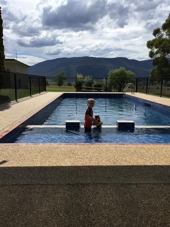 Mountain View Motel Corryong Exteriér fotografie