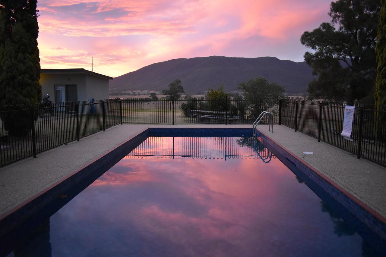 Mountain View Motel Corryong Exteriér fotografie