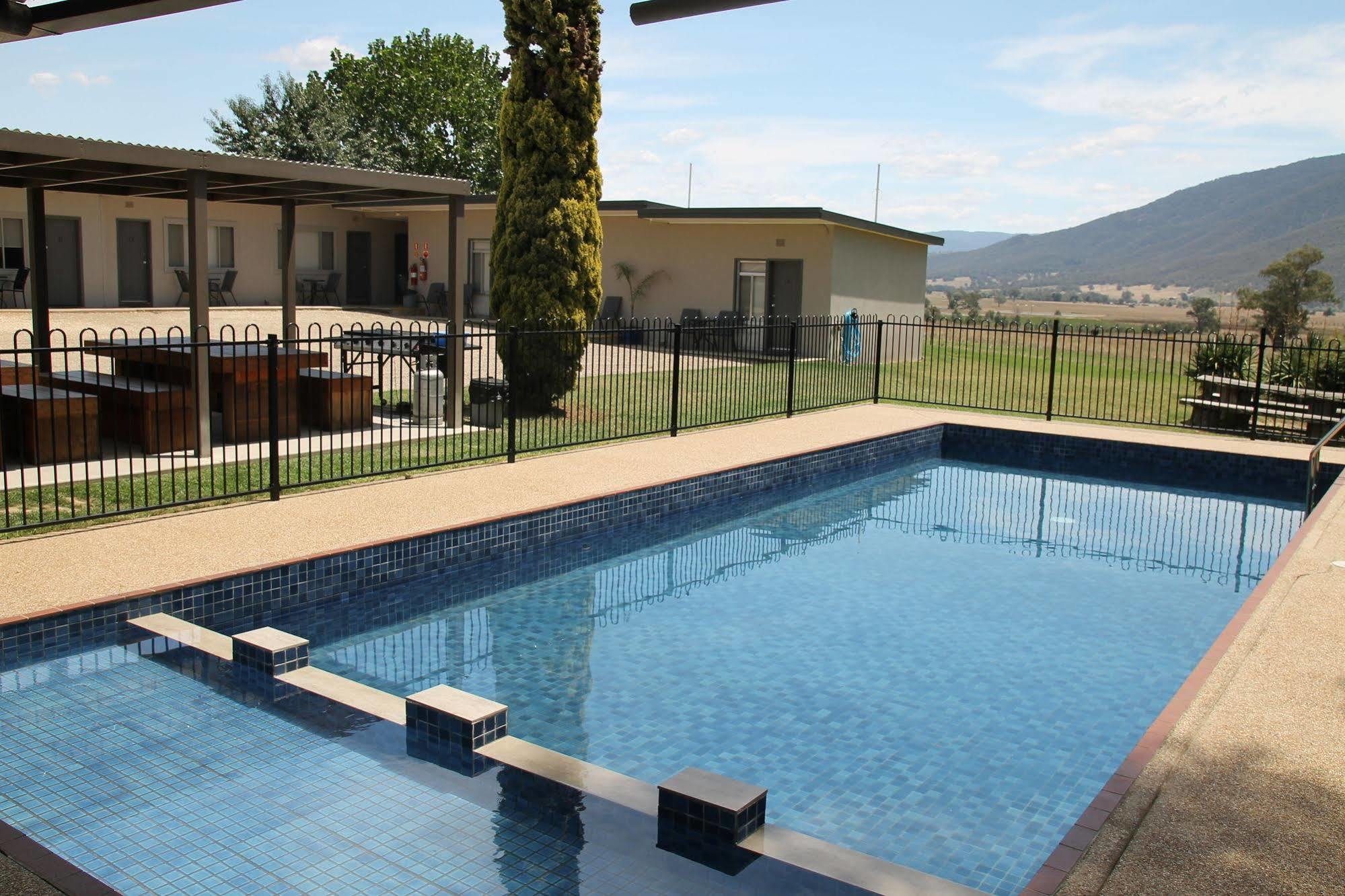 Mountain View Motel Corryong Exteriér fotografie